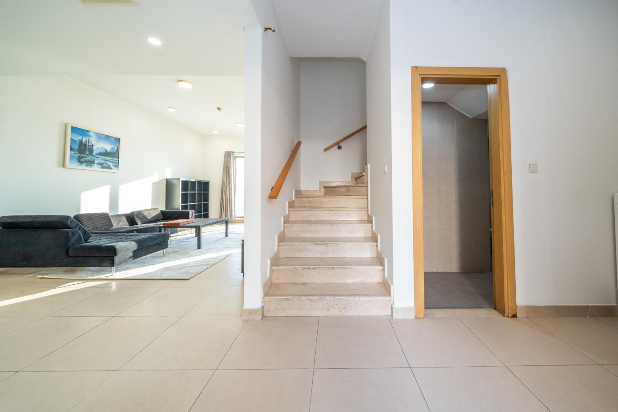 Elegant 3br Sky With Large Balcony And Yard Villa