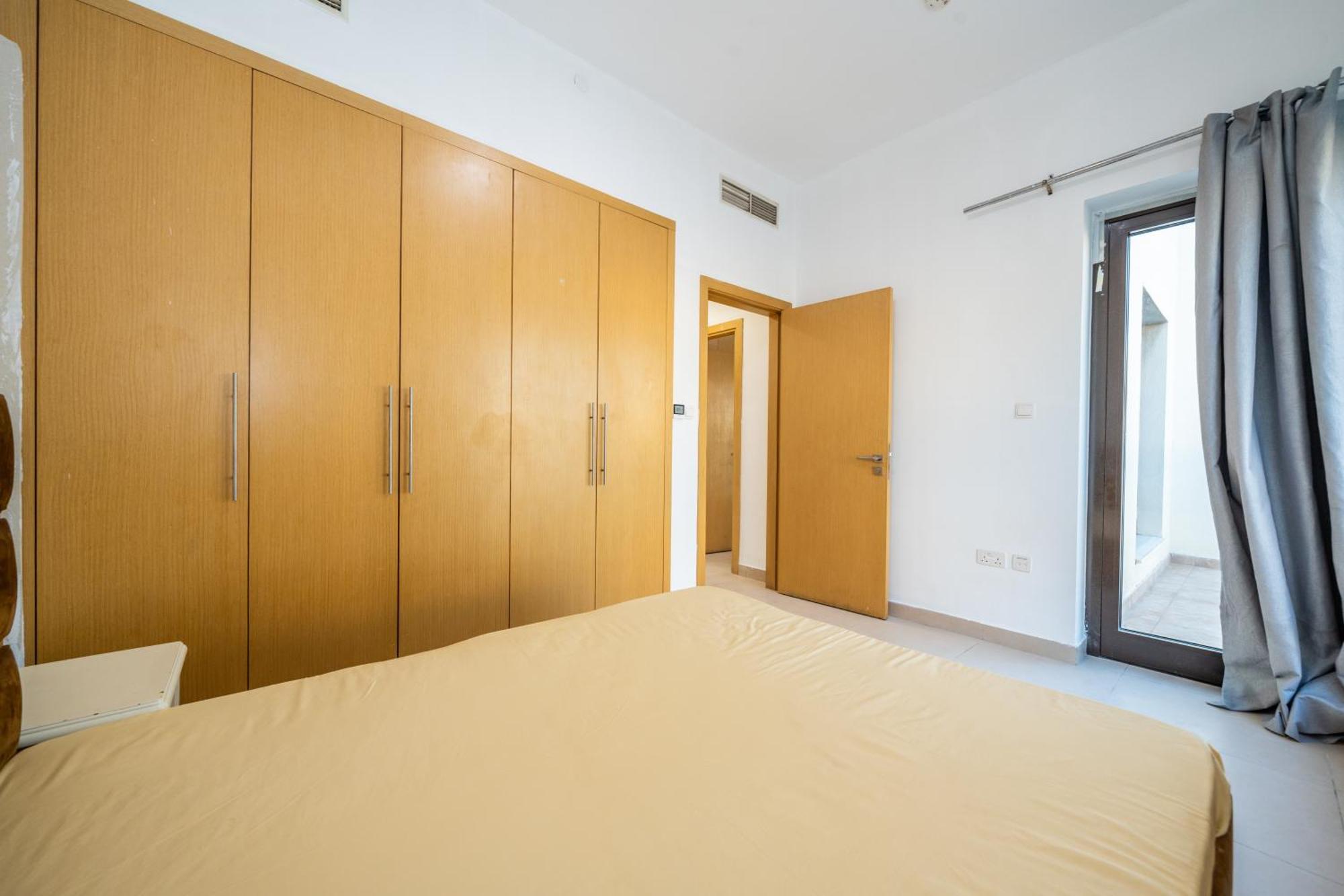 Elegant 3br Sky With Large Balcony And Yard Dubai
