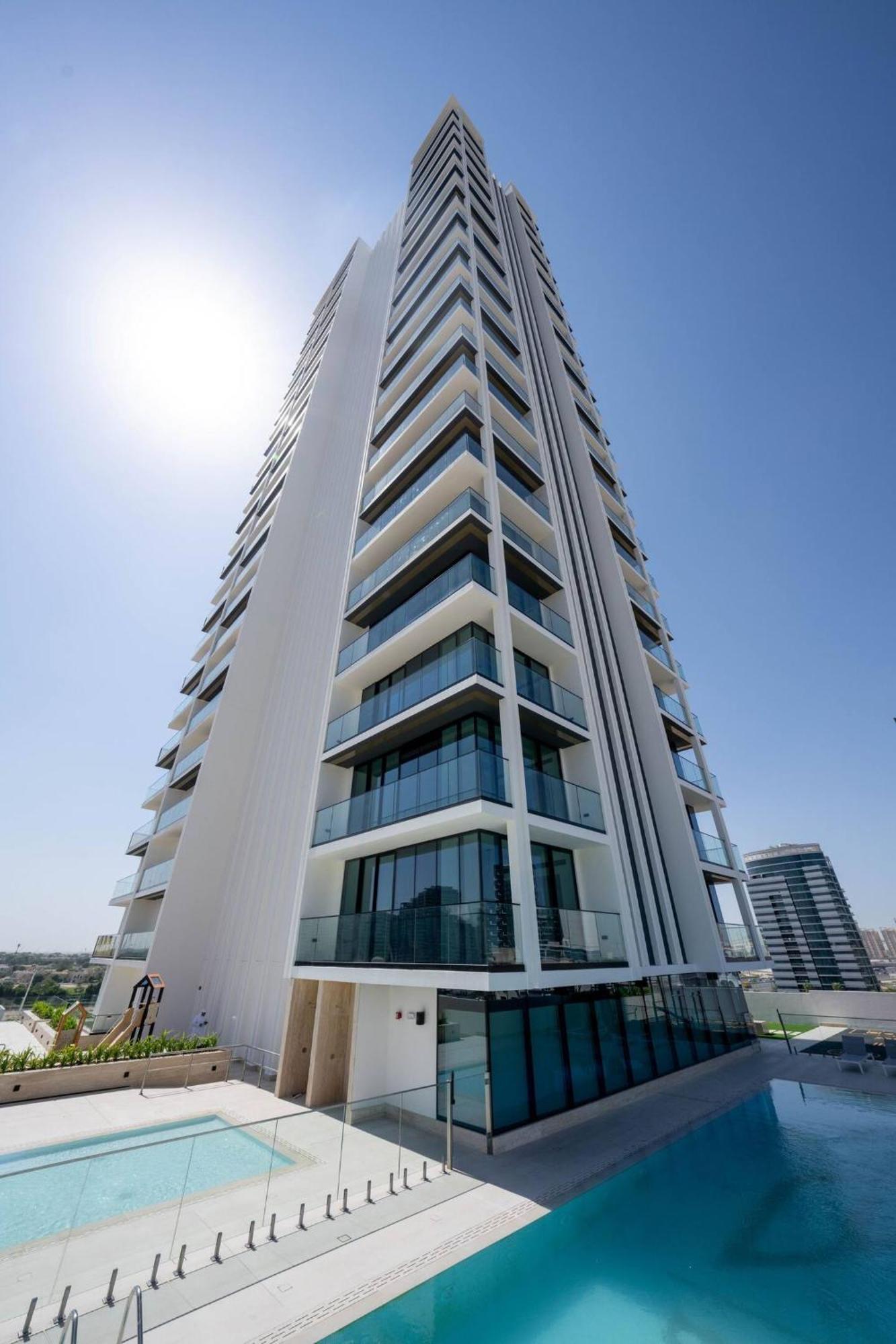 Apartment Stylish 1br With Garden View In Jvc *