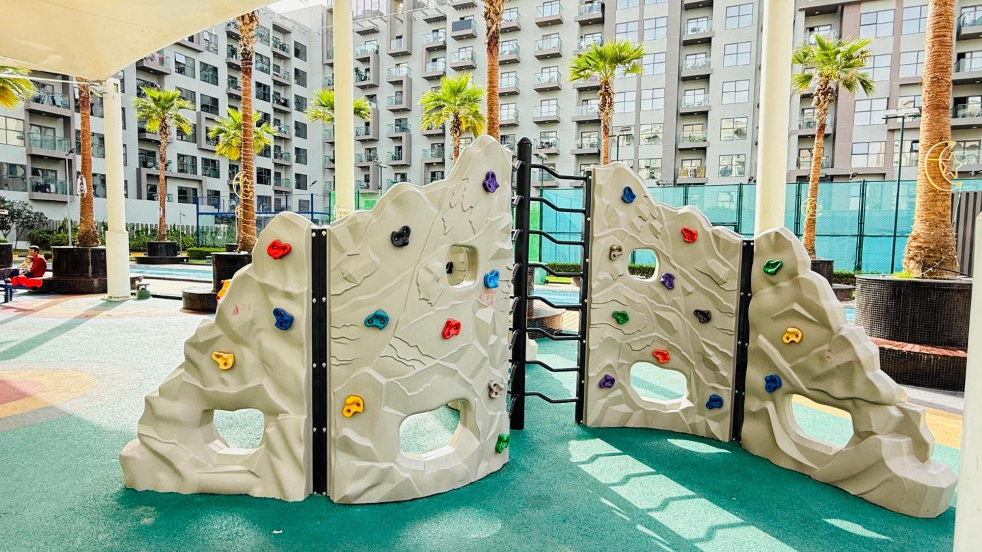 Lawnz Luxury Furnished With Balcony Swimming Pool Gym Kids Play Ground Dubai