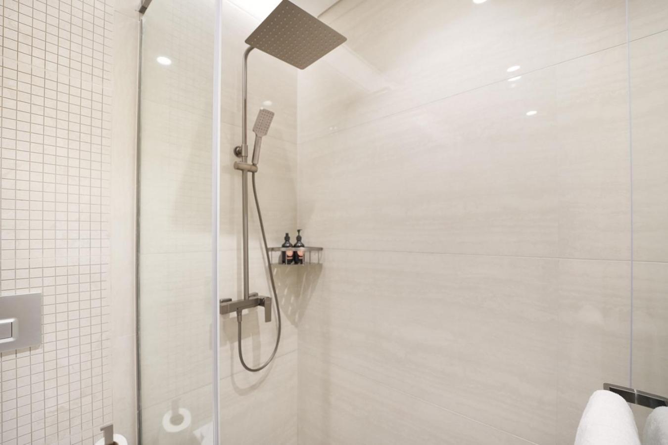 Easygo- Luxury 1br With Burj Khalifa View And Lavish Amenities Dubai
