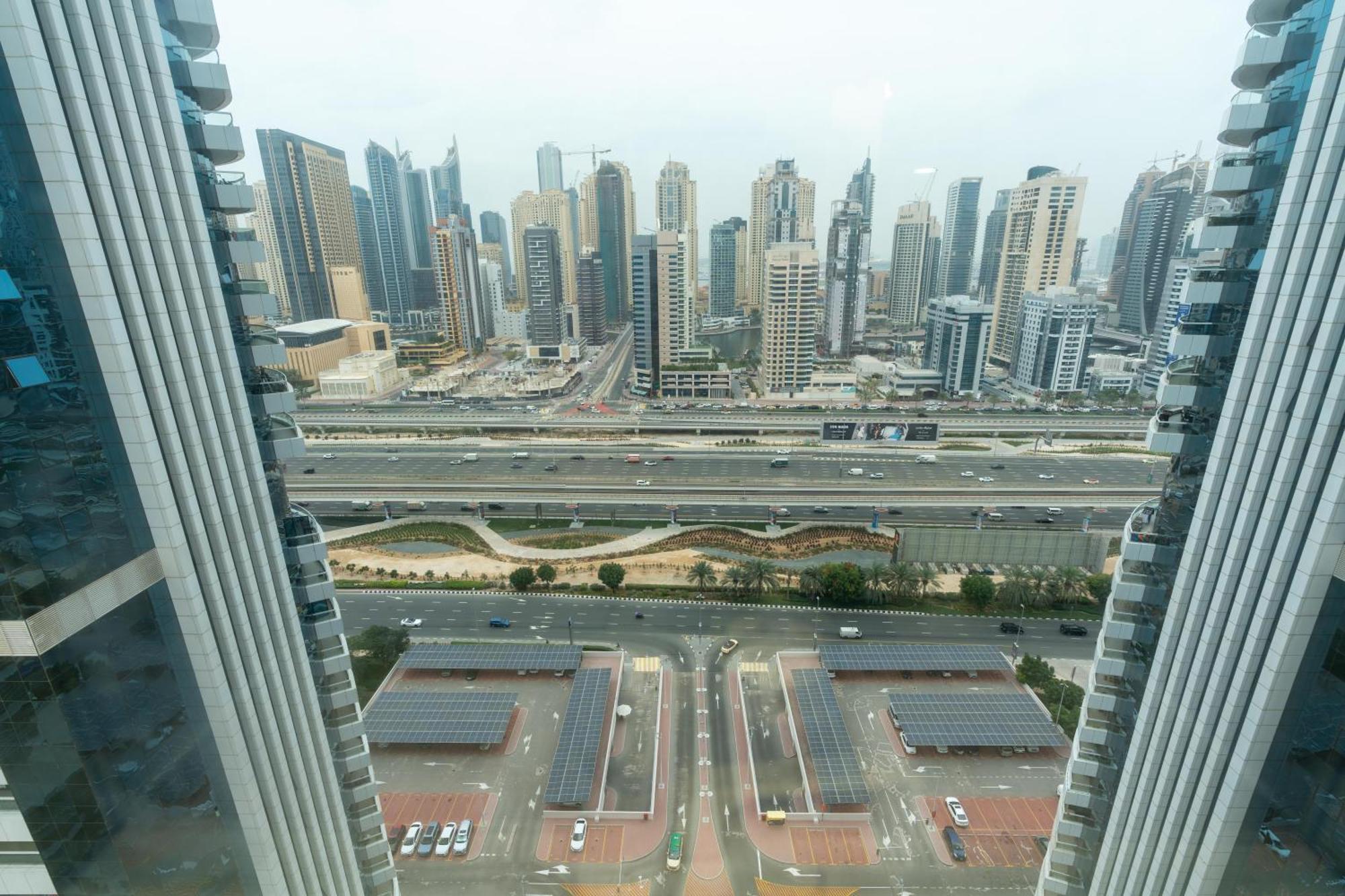 Samaya - Stylish - Jlt Apartment Dubai