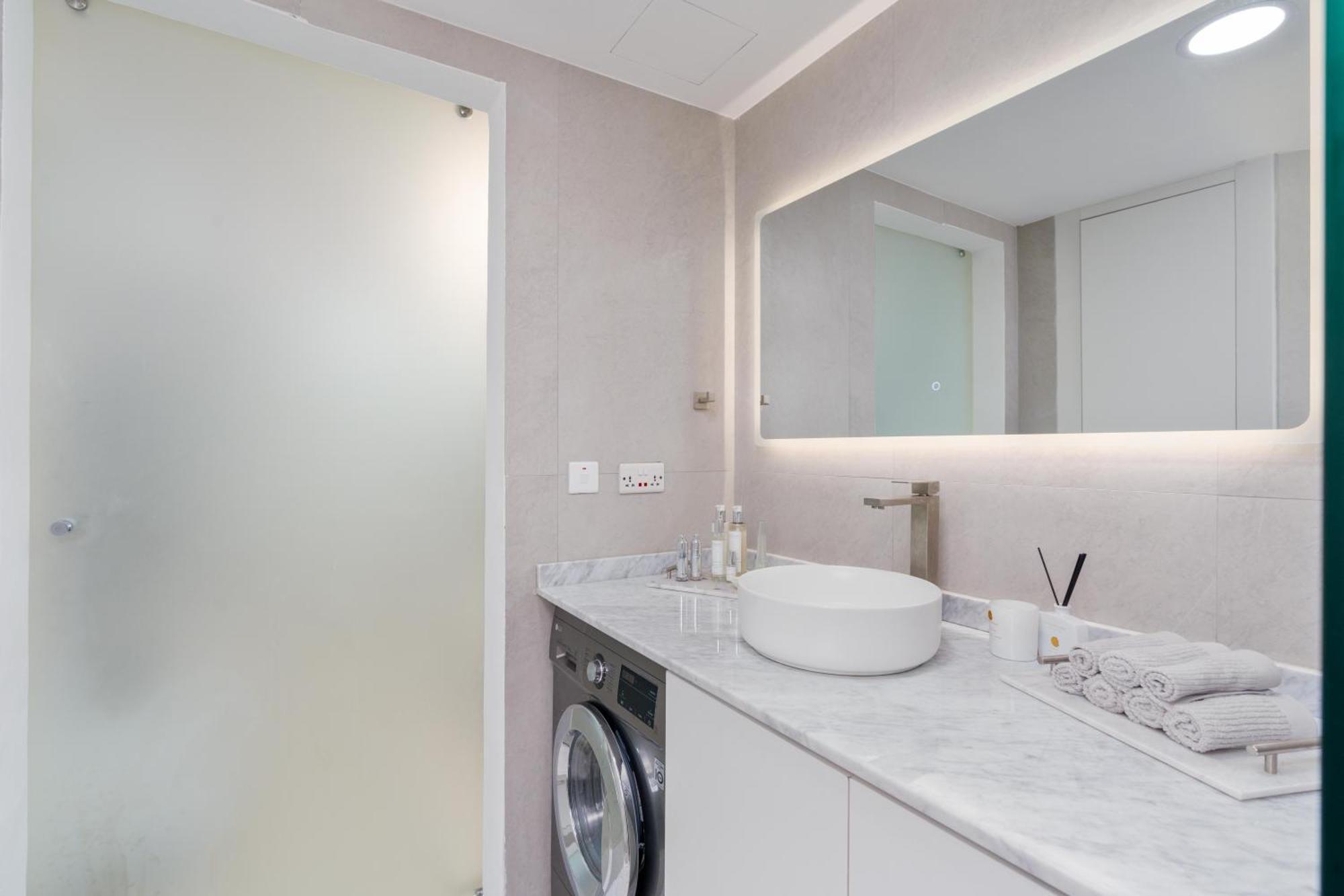 Samaya - Stylish - Jlt Apartment *