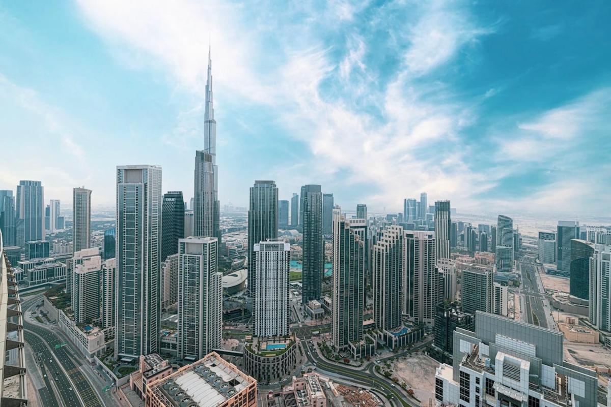 Burj Khalifa Views From The Highest Infinity Pool In Dubai