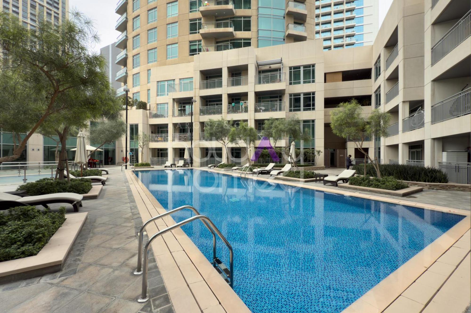 Modern 1br In Burj Views Tower Downtown Dubai