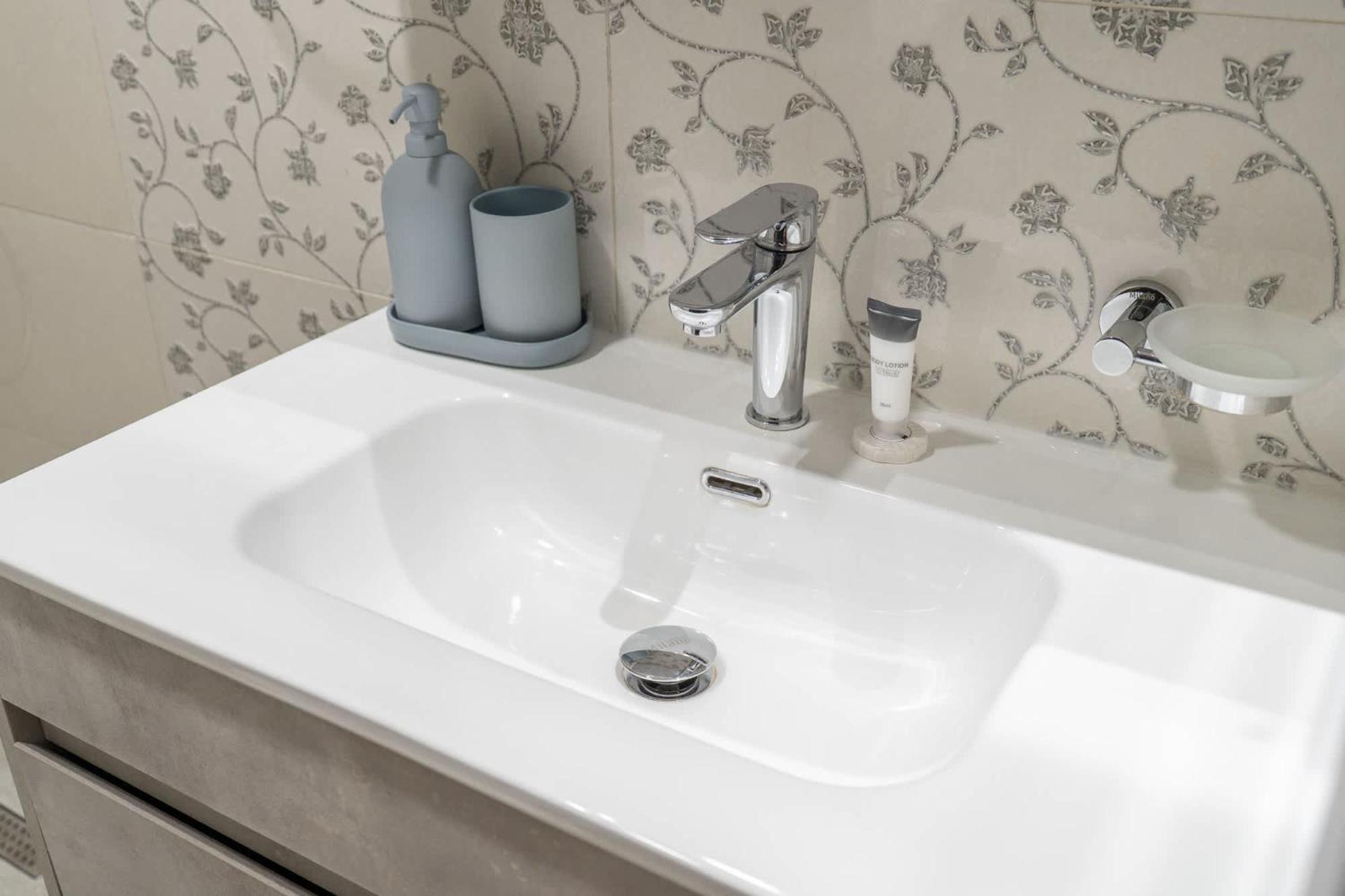 Magnificent And Elegant In Al Barsha South Apartment Dubai