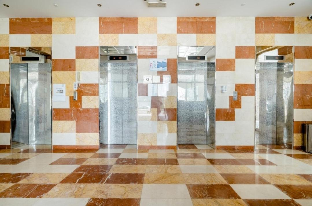 Serene Masters Bedroom With Balcony & Shared Kitchen Apartment Dubai