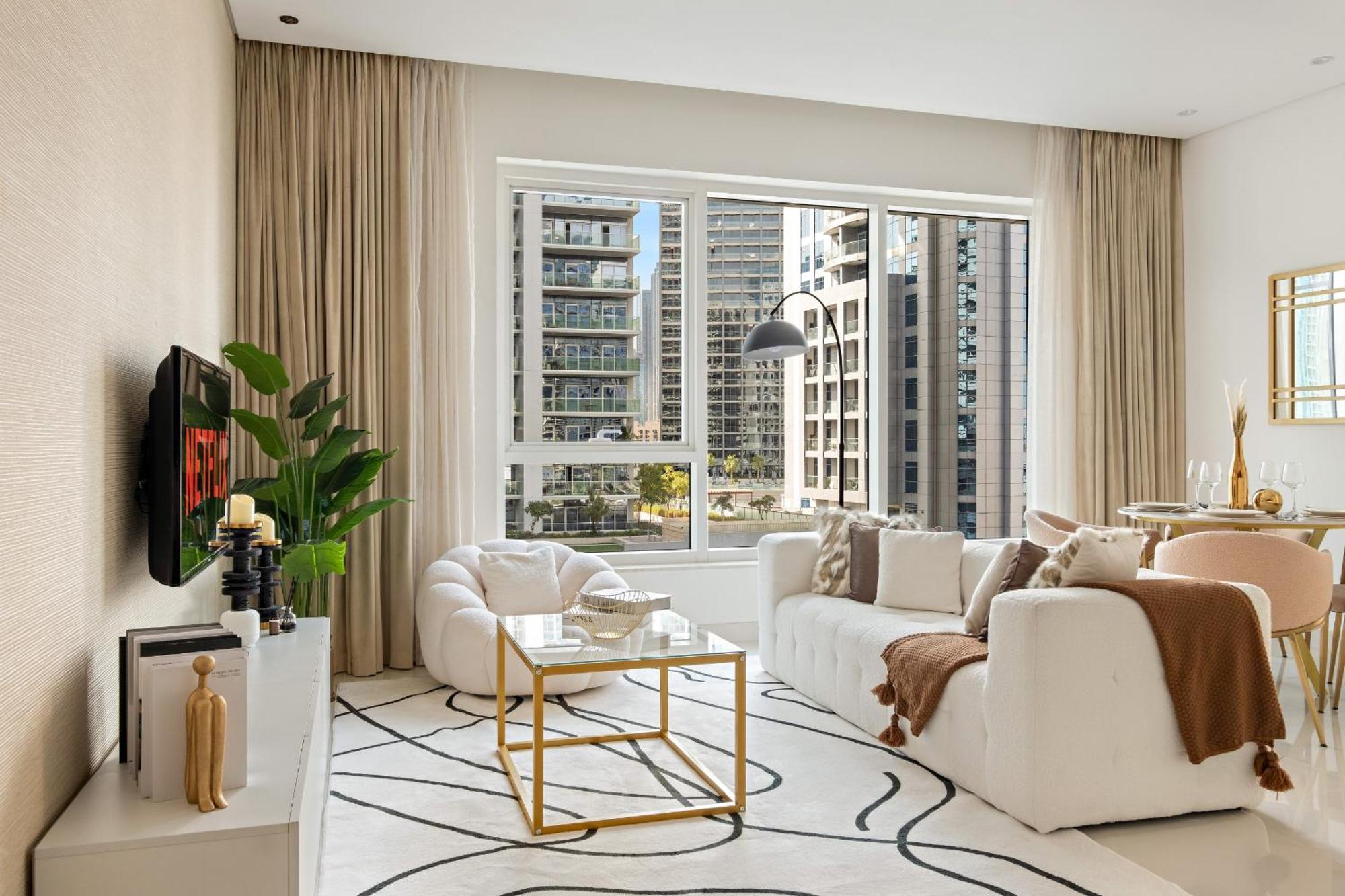 Vayk - Sophisticated 1 Bd In Business Bay