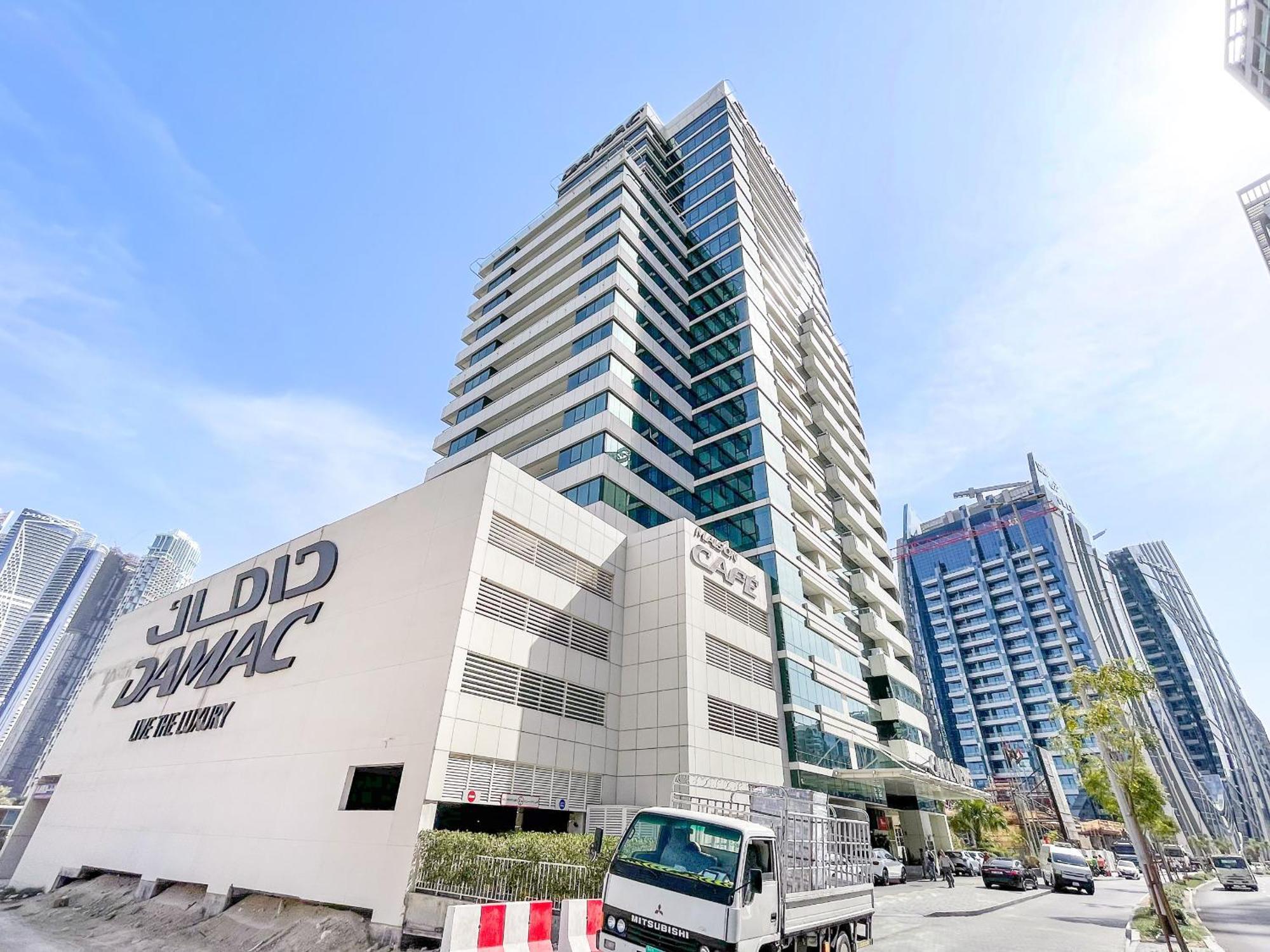 Vayk - Sophisticated 1 Bd In Business Bay Apartment *