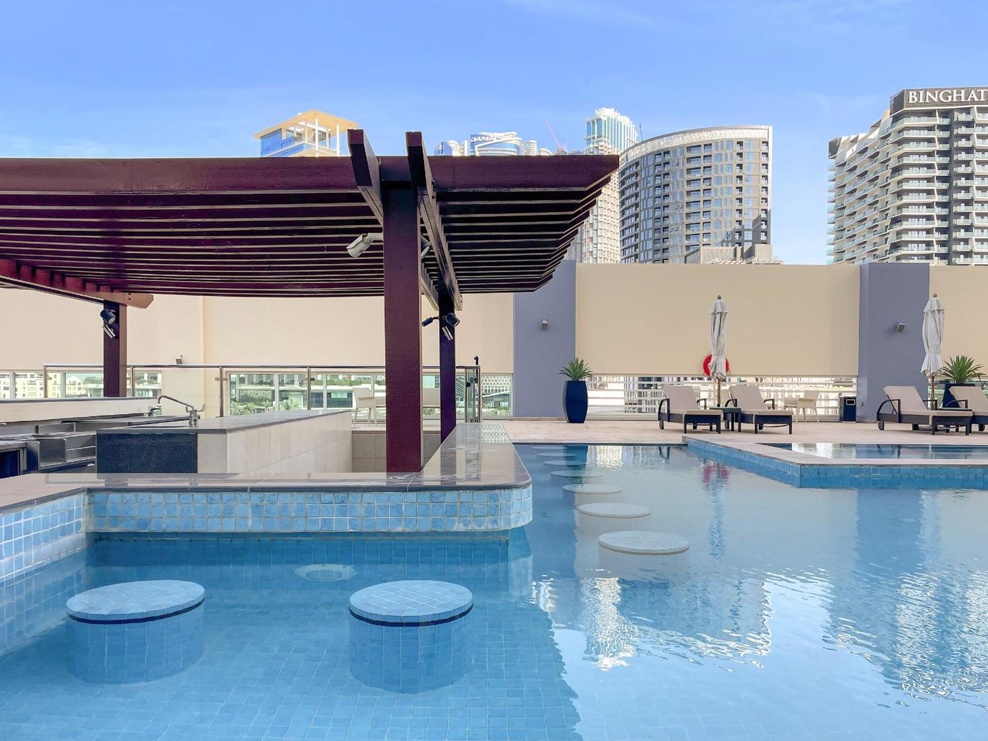 Vayk - Sophisticated 1 Bd In Business Bay Dubai