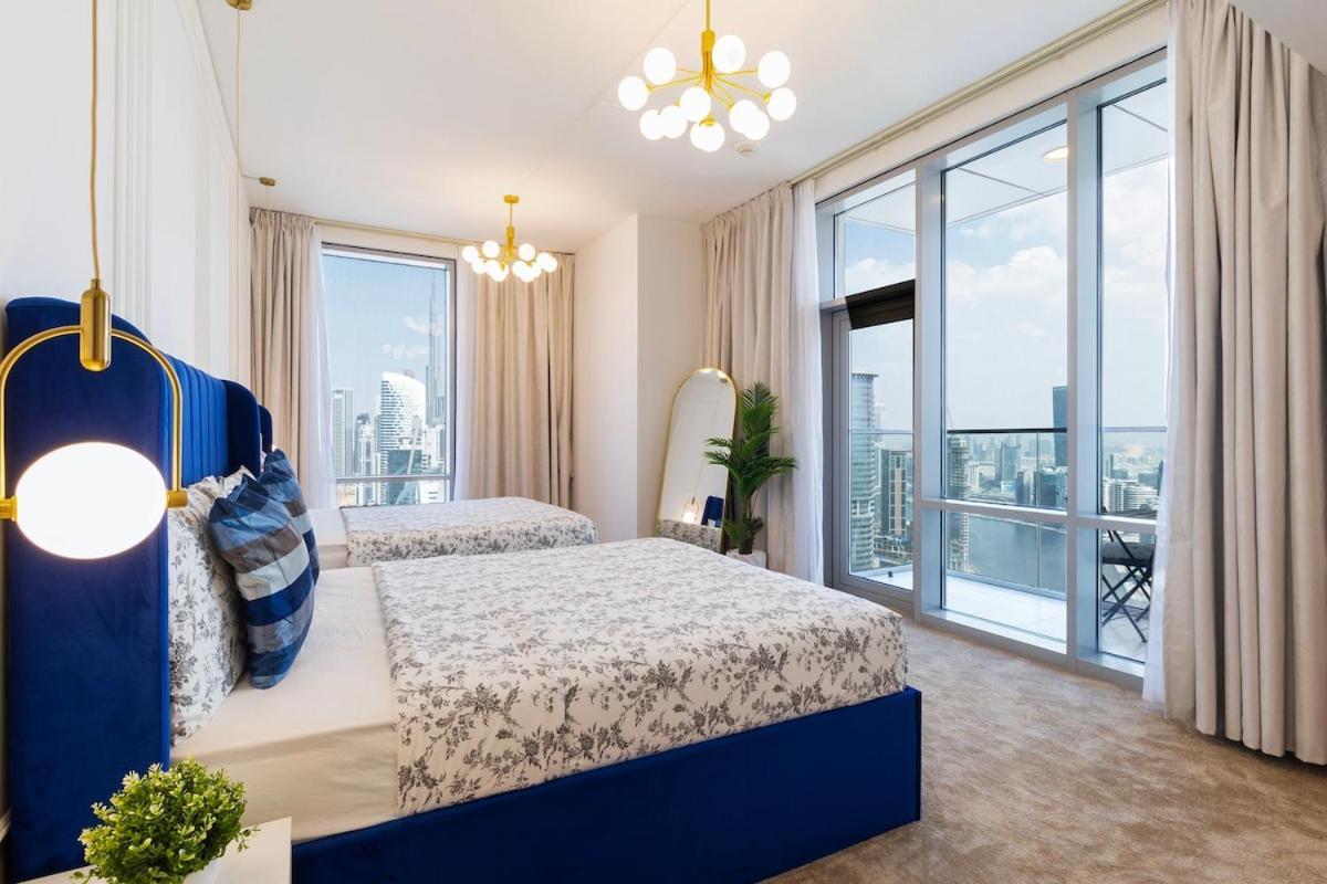 Apartment Burj Khalifa View In Business Bay *