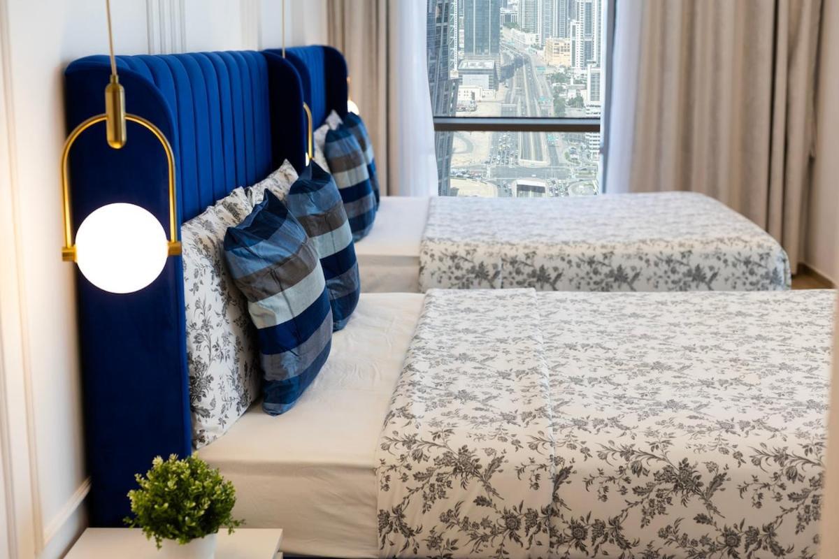 Burj Khalifa View In Business Bay Apartment