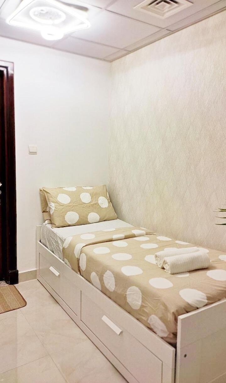 Burj Khalifa View In Business Bay Apartment Dubai