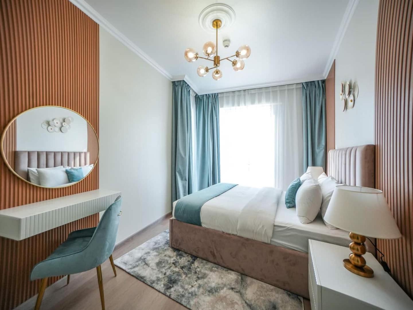 Apartment Deluxe 3 Bedroom With Marina & Sea View *