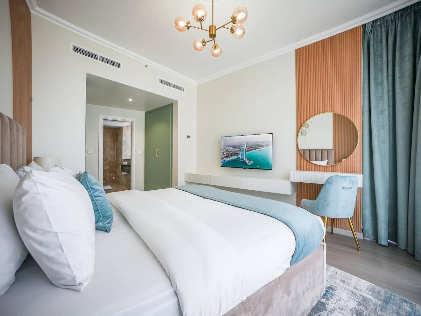 Deluxe 3 Bedroom With Marina & Sea View Apartment Dubai