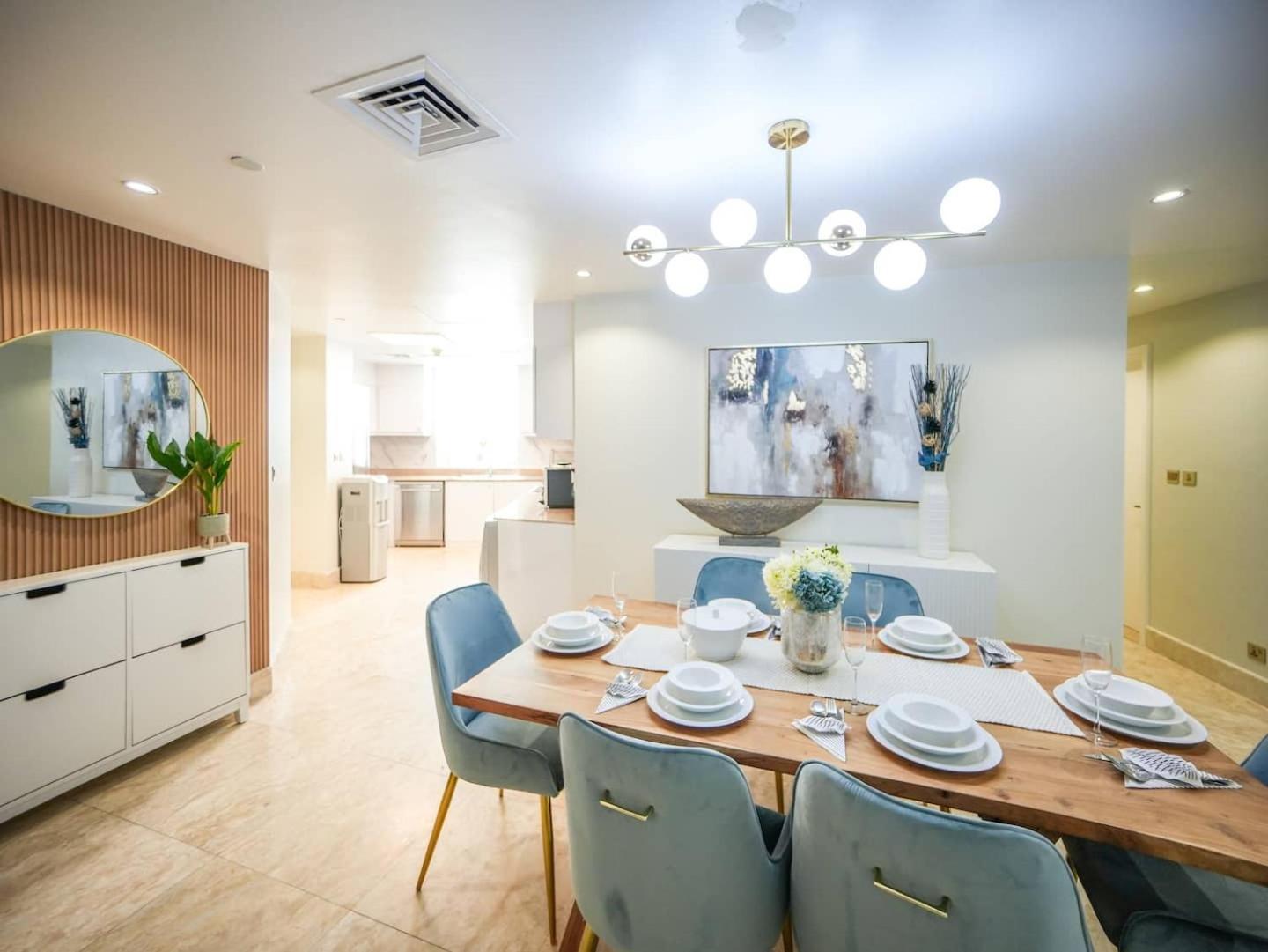 Deluxe 3 Bedroom With Marina & Sea View Apartment Dubai