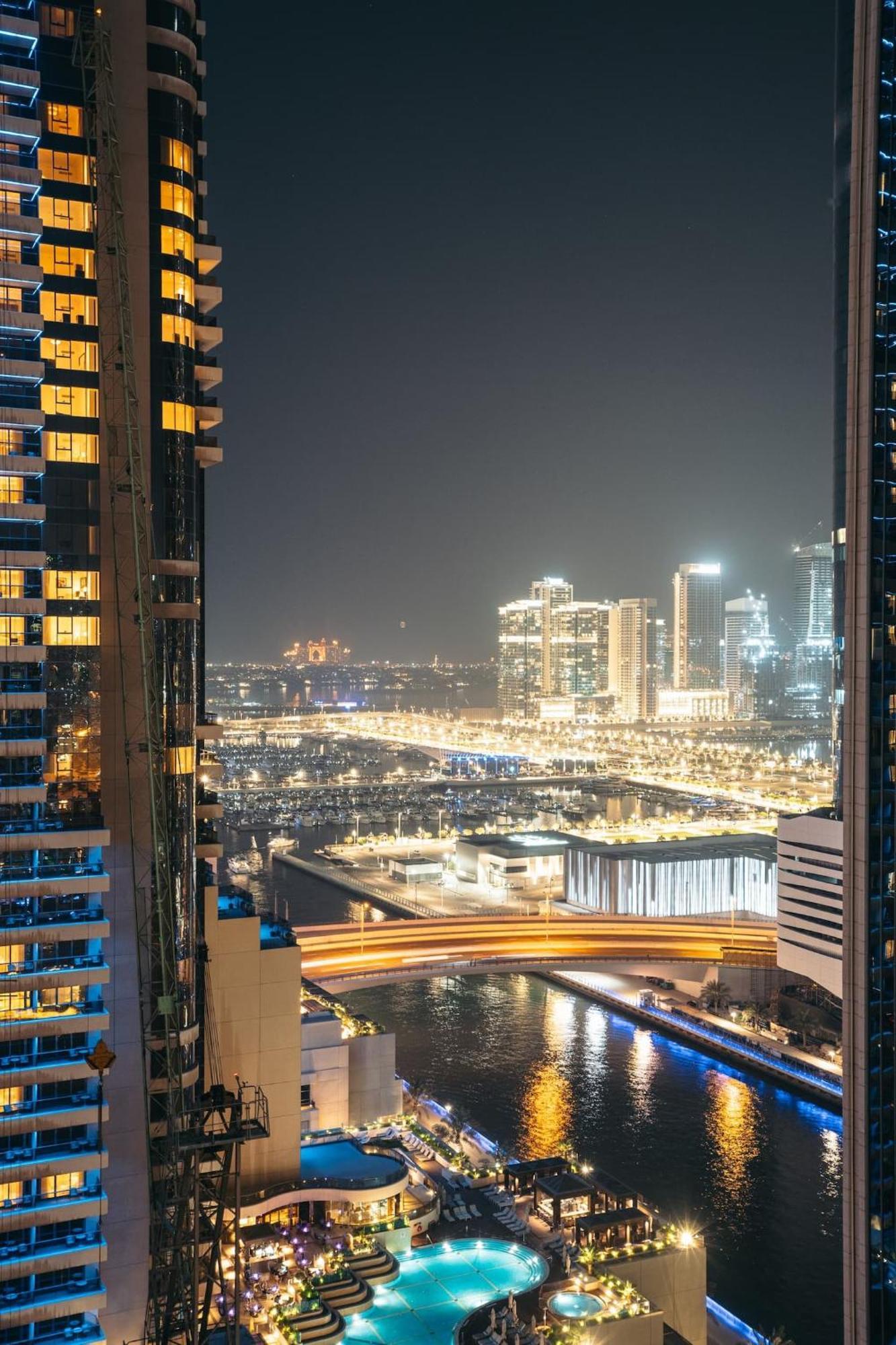 Deluxe 3 Bedroom With Marina & Sea View Apartment Dubai