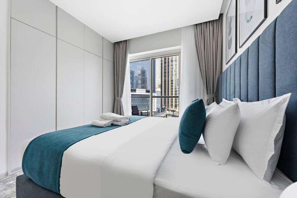 Stonetree - Luxurious 1br Near Marina Mall *