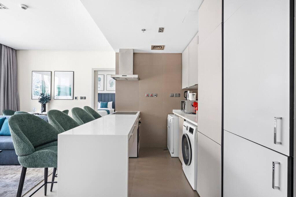 Stonetree - Luxurious 1br Near Marina Mall Dubai