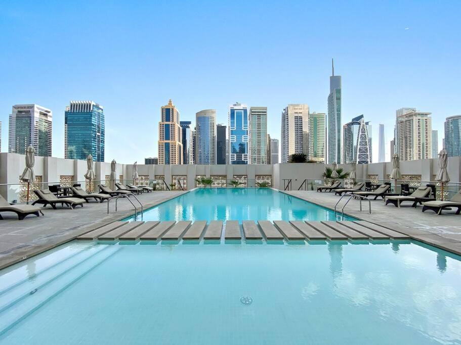 Stonetree - Luxurious 1br Near Marina Mall