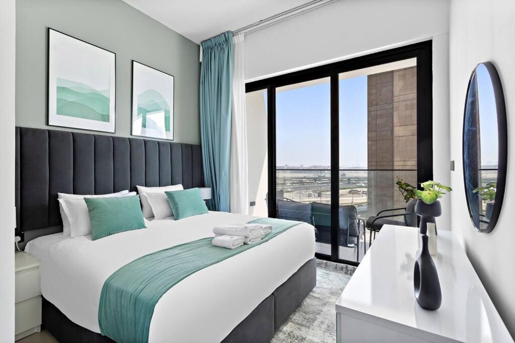 Stonetree - Modern 1br With Amazing Location And View