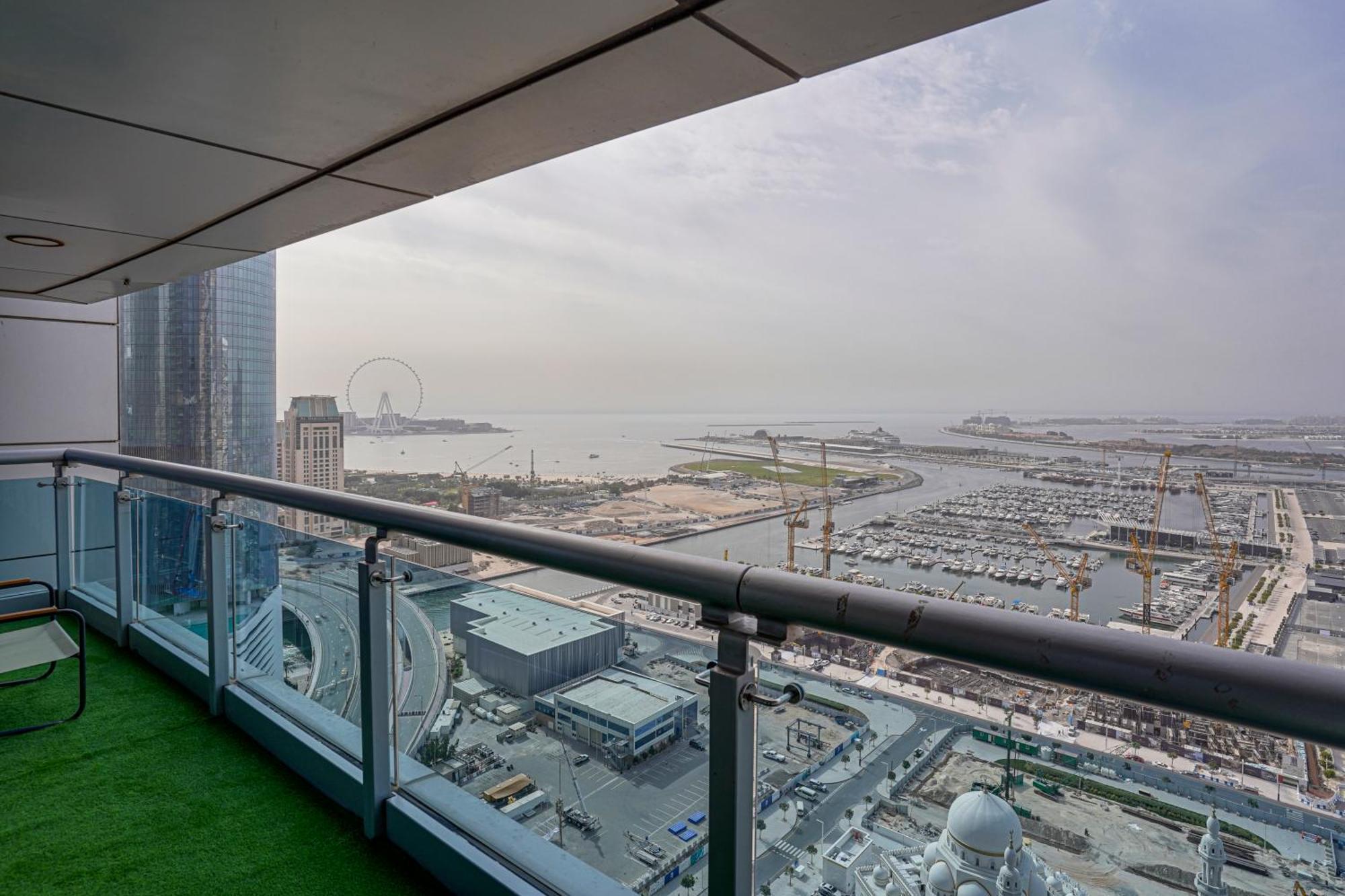 28- Affortable Cozy Living, Work Friendly, Longer Stays Next To Tram * Dubai