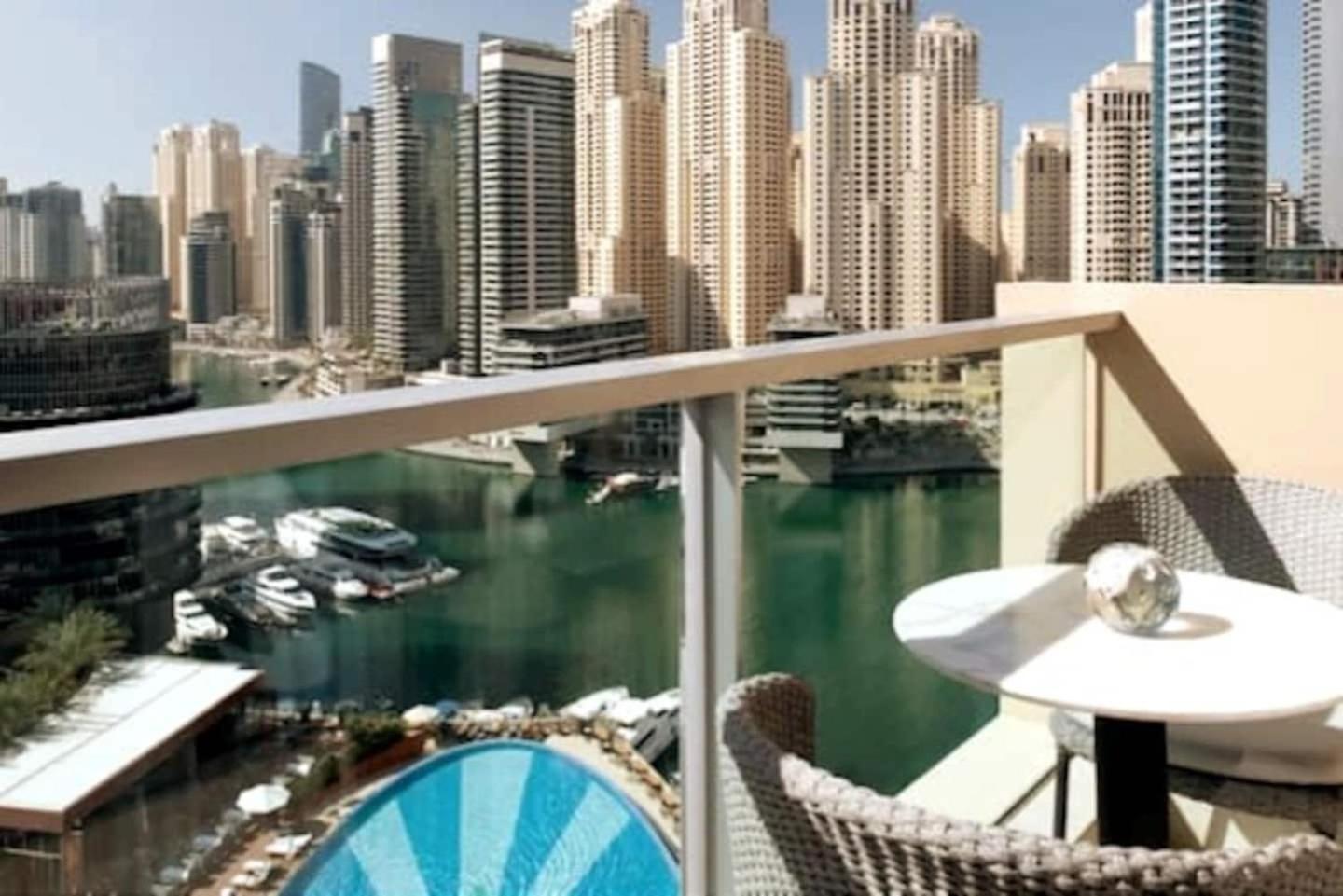 Apartment Jw Marina By Cosmos Living *