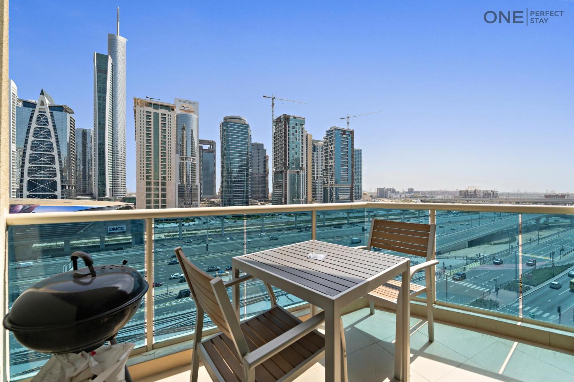 Apartment Charming In Marina 2 Next To Metro Station Dubai