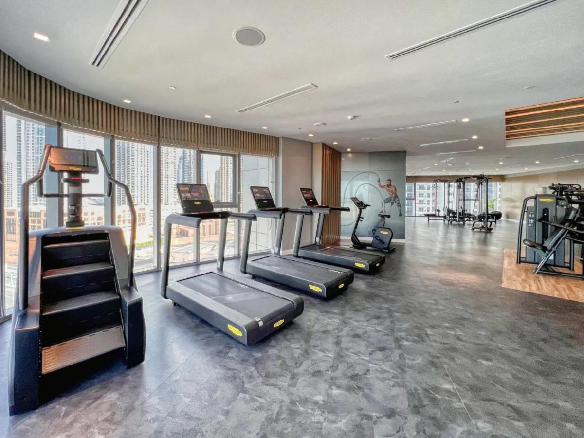 Apartment Stunning Burj View - High Infinity Pool - Cozy 2br Dubai