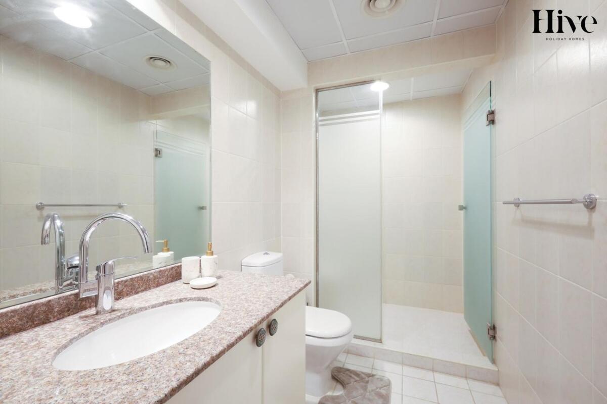 Apartment Gorgeous 1 Bed In Churchill Tower, Business Bay Dubai