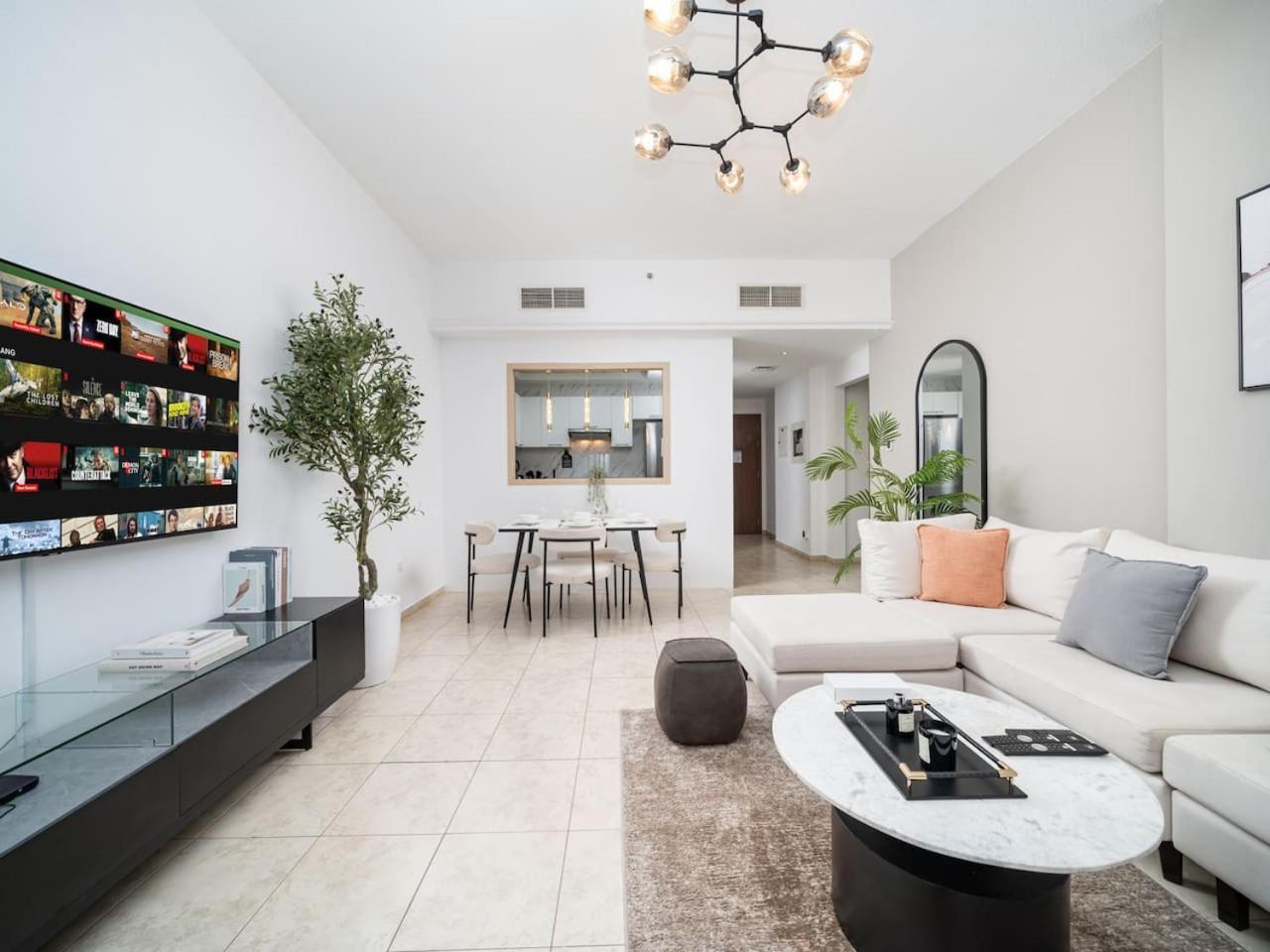 Elegant And Spacious 2-bedroom In Jvt *