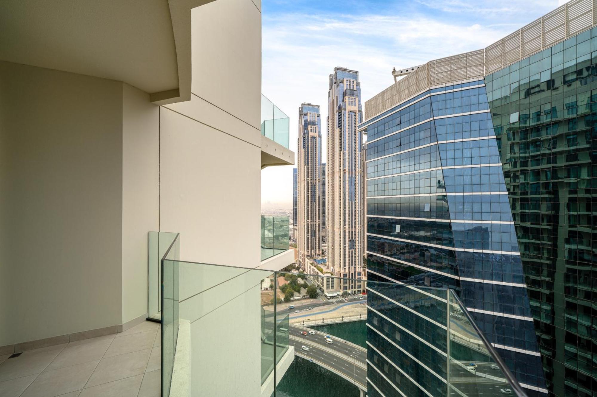 Apartment Spacious 2-Bedroom Apartment At Missoni, Steps From Dubai Canal, Business Bay