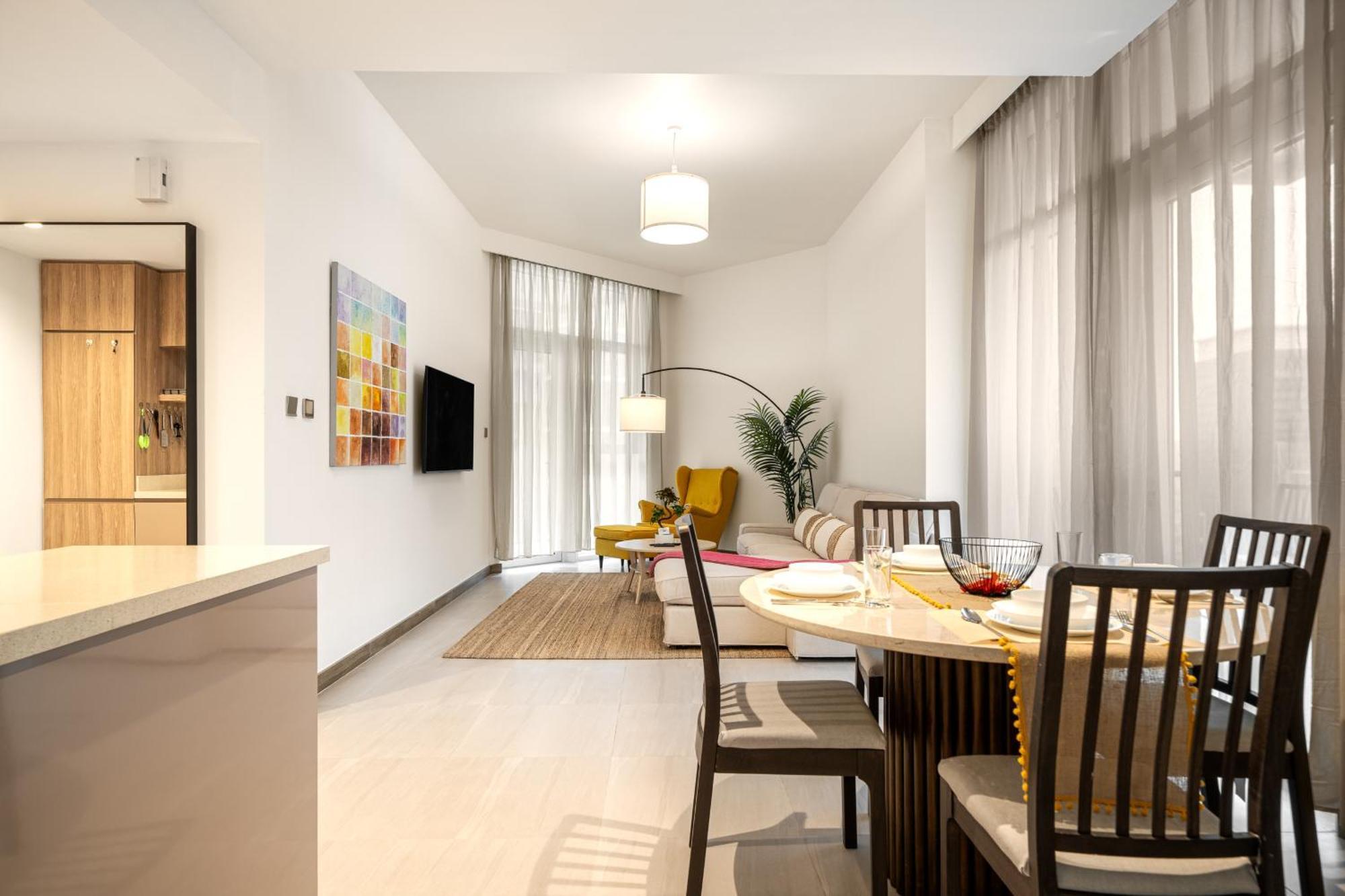 Apartment Spacious 2-Bedroom Apartment At Missoni, Steps From Dubai Canal, Business Bay *