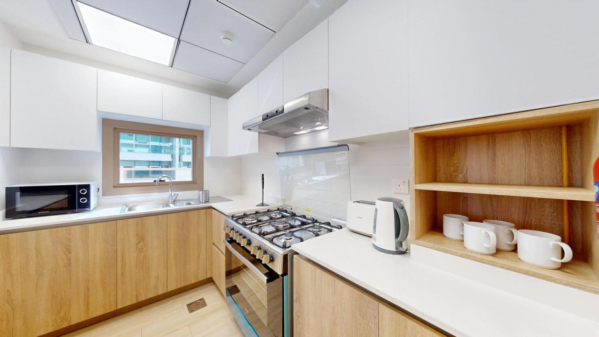 Fam Living Modern Stay In Canal Bay Scenic Views Near Dubai Hotspots Dubai