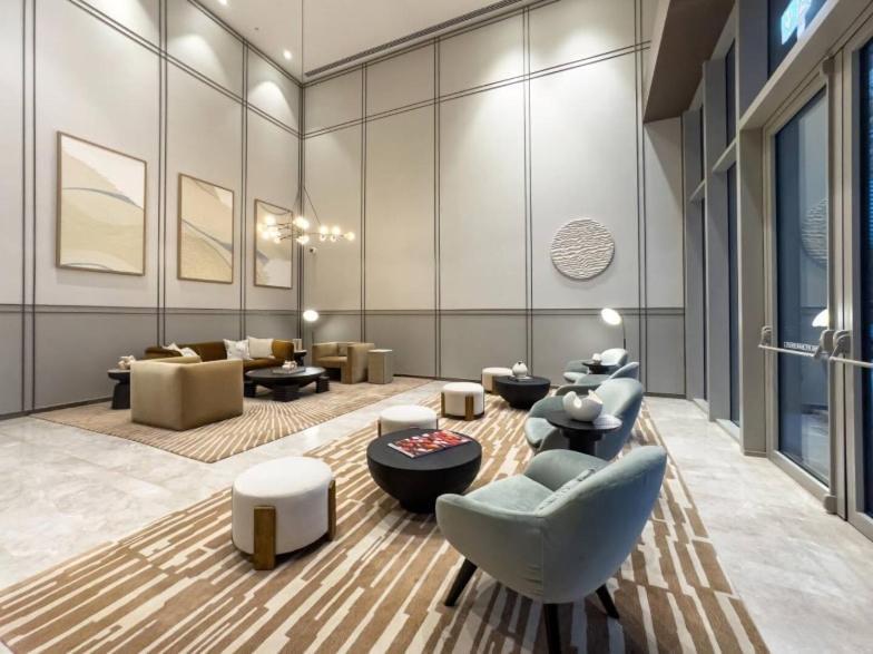 Burj Khalifa Views 4br Luxe With Stunning Fountain Show *