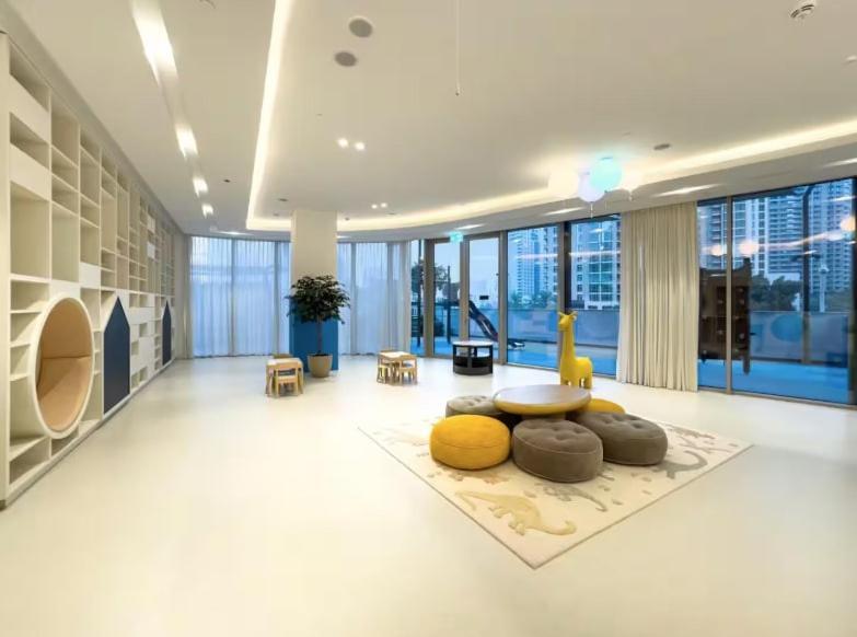 Apartment Burj Khalifa Views 4br Luxe With Stunning Fountain Show Dubai