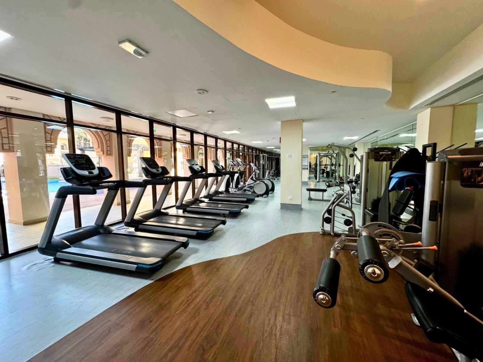 Contemporary And Roomy 1br - Secure Community - Jge