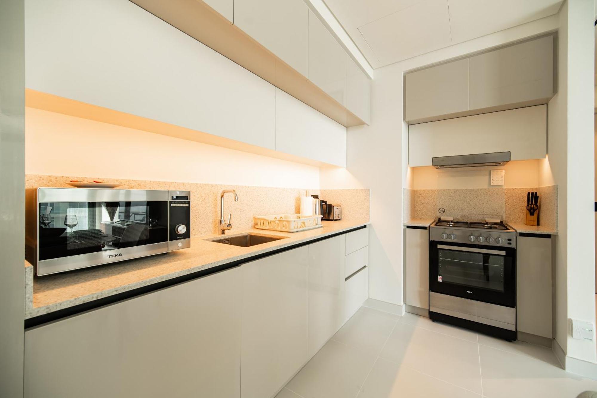 Your Private Beachfront - Sea View 1br On 23rd Floor Apartment