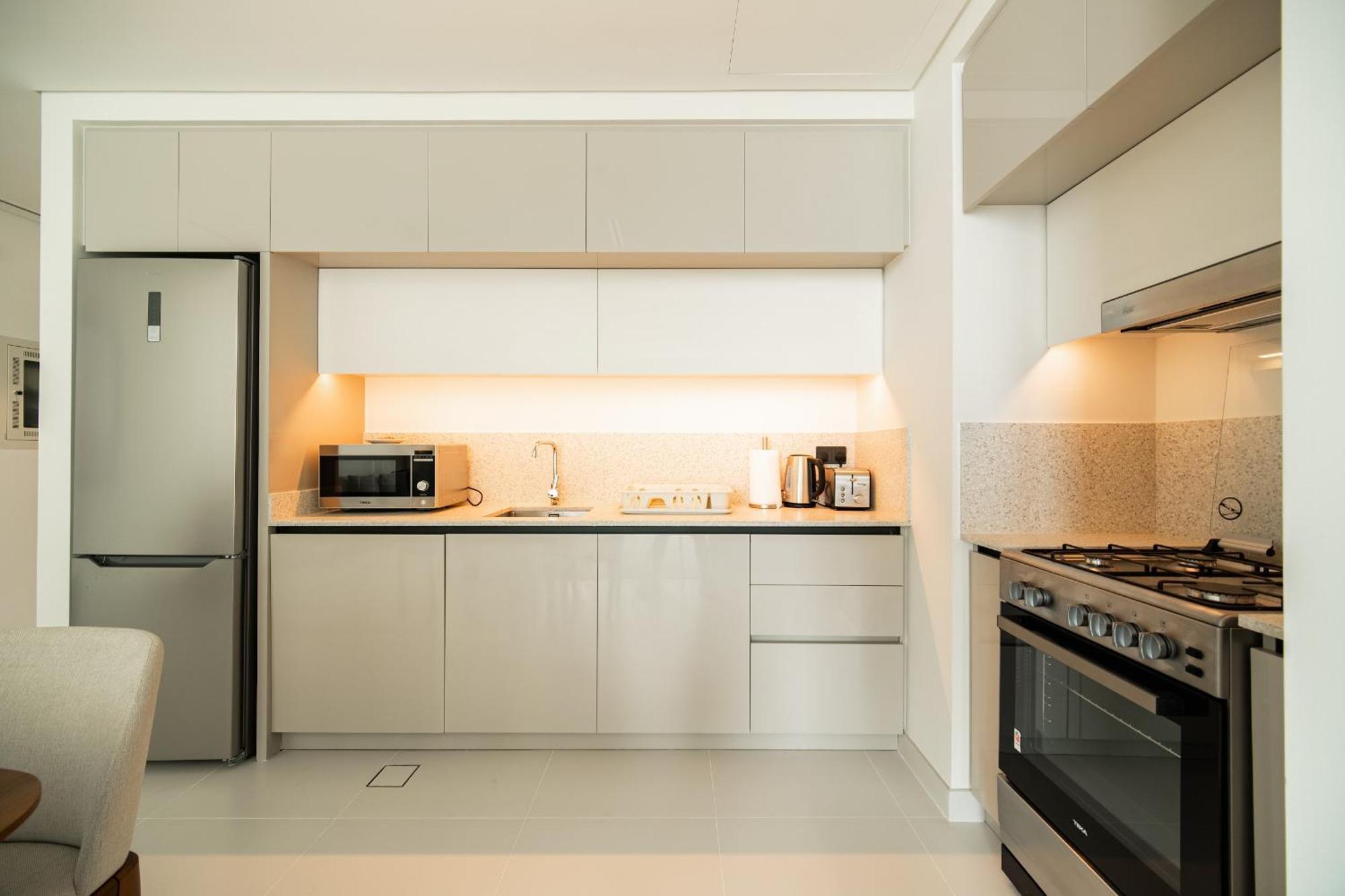 Your Private Beachfront - Sea View 1br On 23rd Floor Apartment *