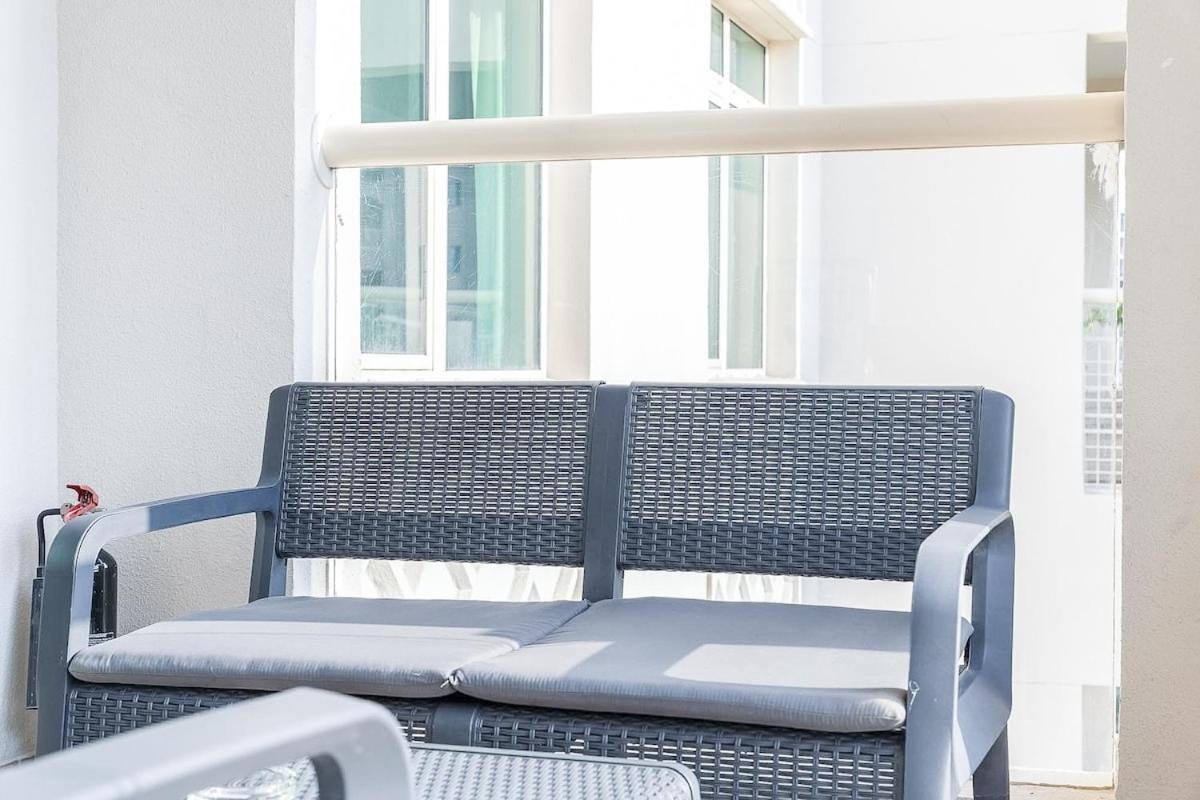 Modern 1br Haven For 3 In Palm Jumeirah! * Dubai