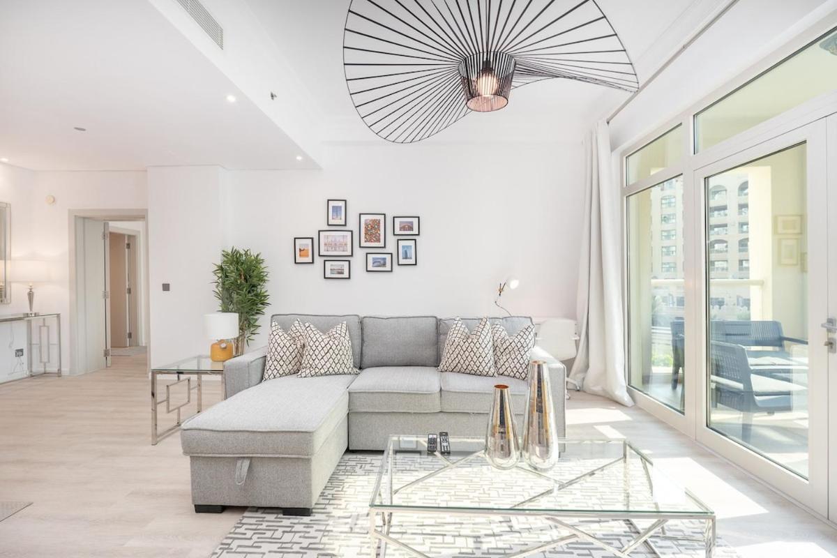 Modern 1br Haven For 3 In Palm Jumeirah! Apartment Dubai