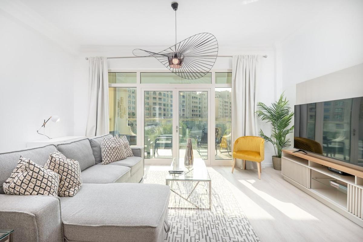 Modern 1br Haven For 3 In Palm Jumeirah! *