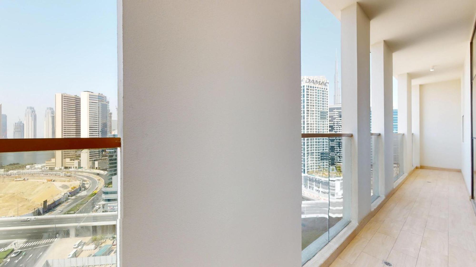 Apartment Fam Living Modern Stay In Canal Bay Scenic Views Near Dubai Hotspots Dubai