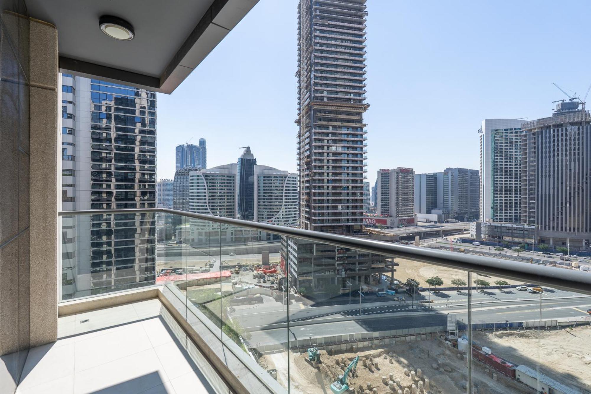 Apartment Heaven Crest Downtown - 3 Bedroom 2 Minute Walk To Mall And Burj Khalifa Dubai