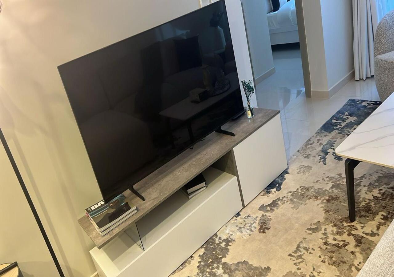 Aykon 2bhk View Dubai