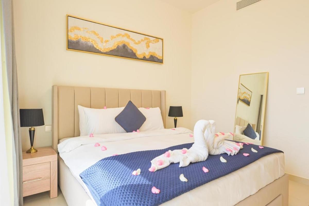 Rooftop Lounge - Walk To Mall & Burj Khalifa - Downtown Apartment Dubai