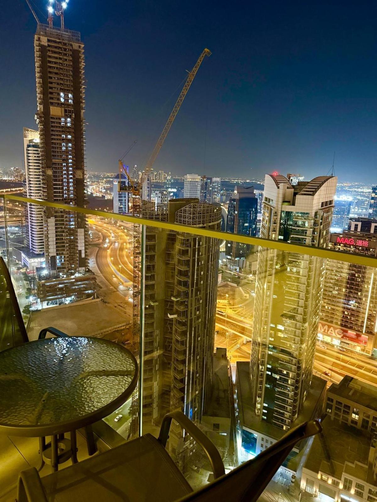 Rooftop Lounge - Walk To Mall & Burj Khalifa - Downtown * Dubai