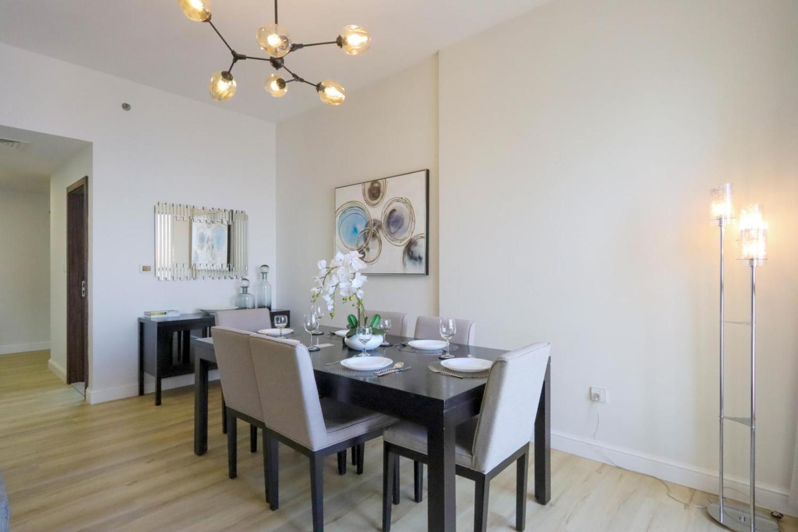 Apartment Livbnb - Stunning 2bhk In Shams Walk To *