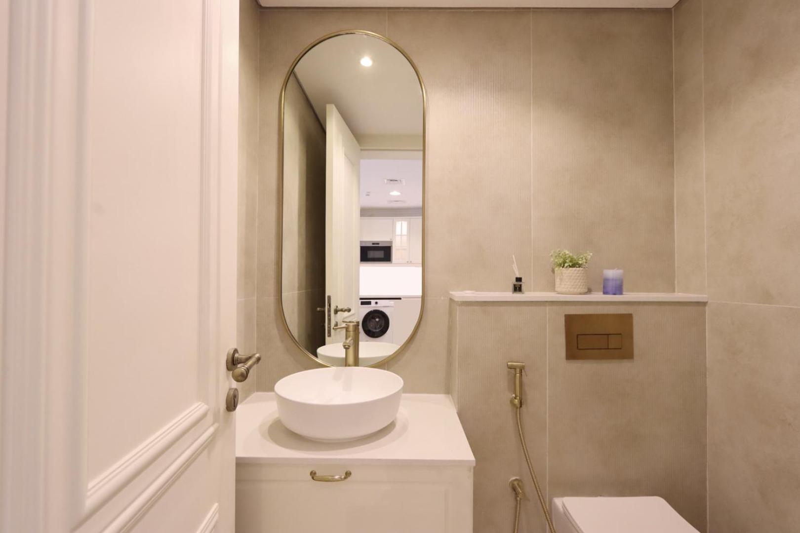Apartment Livbnb-radiant, Upgraded 1b Unit In District 14, Jvc