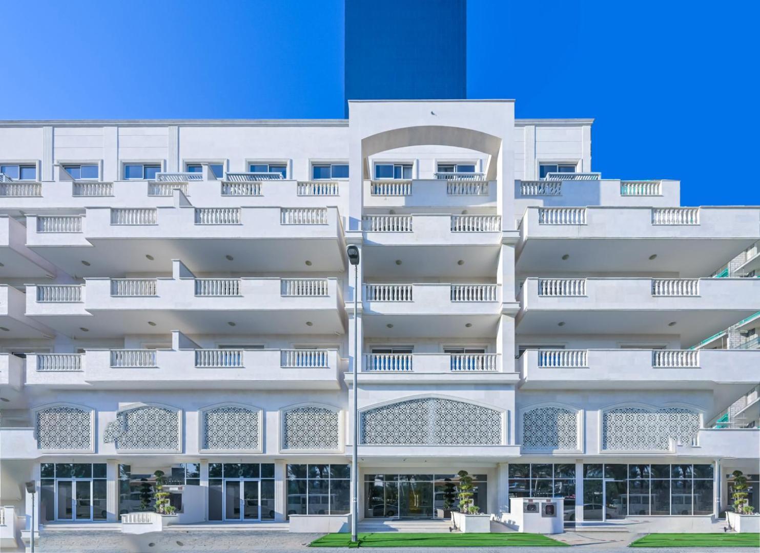 Livbnb-radiant, Upgraded 1b Unit In District 14, Jvc *